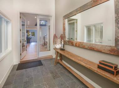 Welcome to the Modern Mountain Luxury!