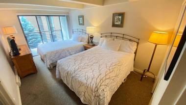 #106 Vail International