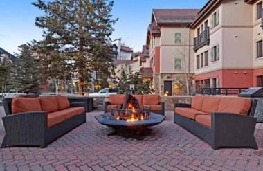 Exclusive 4 Bedroom Ski in Ski out Vacation Rental with Hot Tubs and Heated Outdoor Pool in Lionshead Village