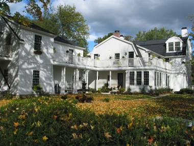 The Connecticut River Valley Inn Hartford South/Glastonbury