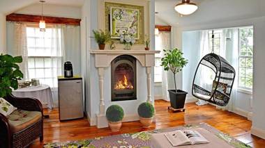 The Connecticut River Valley Inn Hartford South/Glastonbury