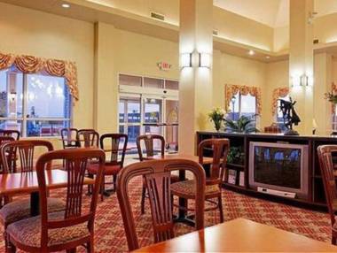 Holiday Inn Express Mystic an IHG Hotel