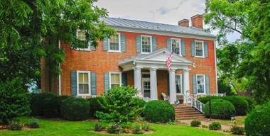 CAVE HILL FARM BED AND BREAKFAST