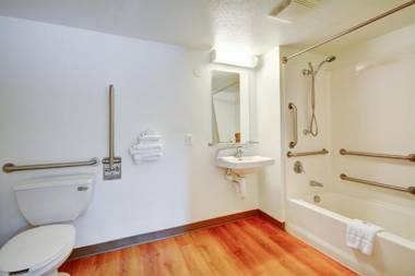 Motel 6-Southington CT - Hartford