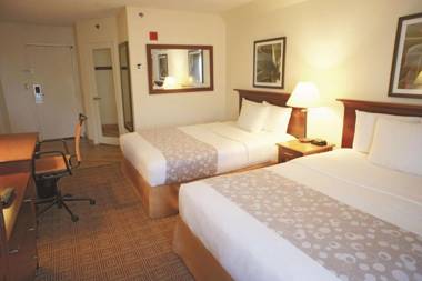 La Quinta by Wyndham Stamford / New York City