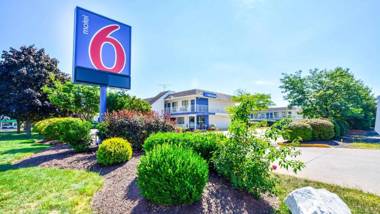 Motel 6-Windsor Locks CT - Hartford