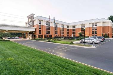 Comfort Inn and Suites Newark