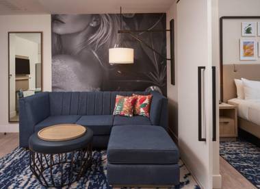 Serena Hotel Aventura Tapestry Collection By Hilton