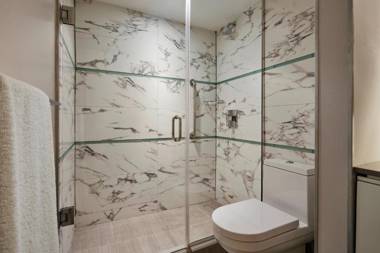 Waterstone Resort & Marina Boca Raton Curio Collection by Hilton