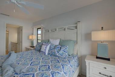 The Anna Maria Island Beach Palms 2B