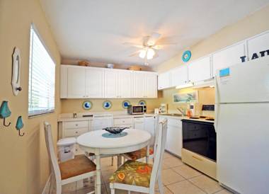 Paradise Beach - East 2414