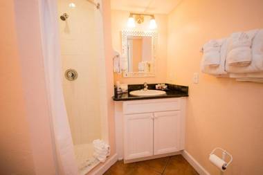 Tropic Isle At Anna Maria Island Inn