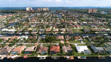 Waterfront Villa Ocean Drive ID1431