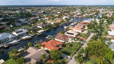 Waterfront Villa Ocean Drive ID1431