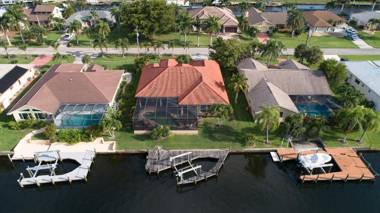 Waterfront Villa Ocean Drive ID1431