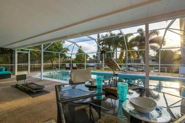 Direct Gulf Access & Heated Pool -Villa Hip Nautic - Roelens Vacations