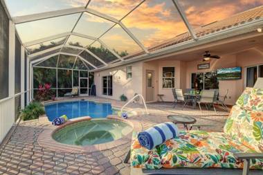 Villa Key Largo - Heated Pool & Spa Private Beach with Bicycles - Roelens Vacations
