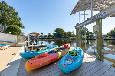 Villa Reef Intermission - Cape Coral - Roelens Vacations