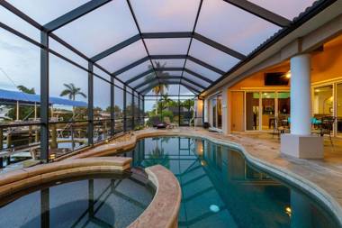 Villa Reel Serenity - Cape Coral - Roelens Vacations