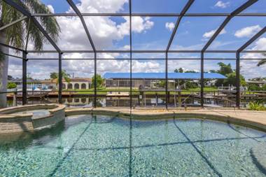 Villa Reel Serenity - Cape Coral - Roelens Vacations