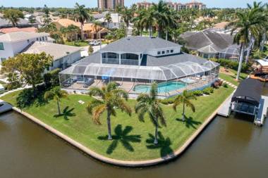 Villa Whispering Palms - Cape Coral - Roelens Vacations