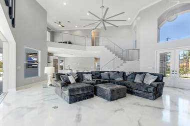 Villa Whispering Palms - Cape Coral - Roelens Vacations