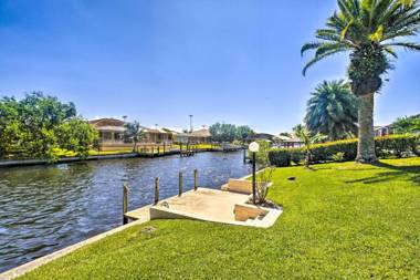 Canalfront Cape Coral Escape Lanai with Pool!