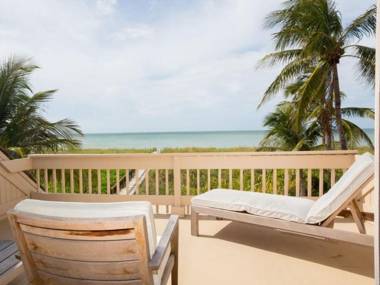 South Seas Beach House 18