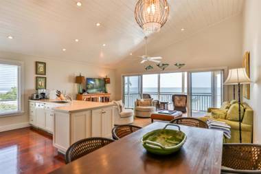 Captiva Hide A Way 2B