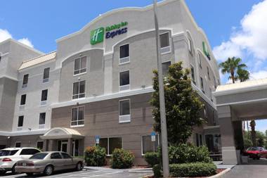 Holiday Inn Express Hotel & Suites Clearwater US 19 North