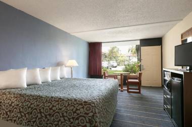 Days Inn by Wyndham Clearwater/Central