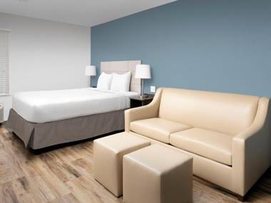 Woodspring Suites Clearwater