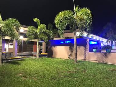 Tropical Inn & Suites downtown clearwater