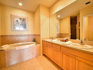 Harborview Grande 604