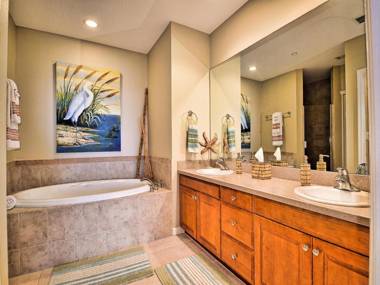 Harborview Grande 703