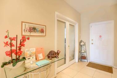 206 Harborview Grande