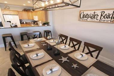 806 Harborview Grande