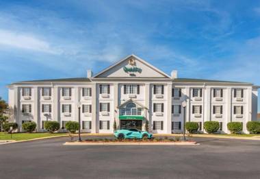 Quality Inn Crestview Near Eglin AFB