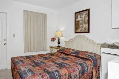 Shell Motel Hollywood