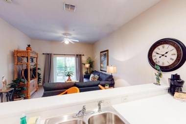 Bahama Bay Resort - Near Disney