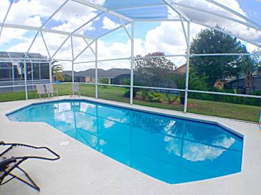 Fabulous 4 Bedrooms Villa 3 Bath with Private Pool 15 Min to Disney