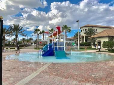 Champions Gate-5 Bed Townhouse w/splashpool-4976CG