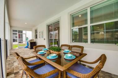 Welcome to the Magic of Ocean Breeze