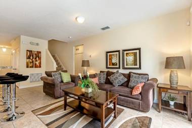 Cypress Pointe- Contemporary Villa in a gated community with a game room