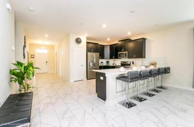 Engaged Your Dream 9BD Pool Home 21 PPL