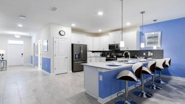 Champions Gate 8 Bedrooms Luxury Villa with Private Pool- 8819IC