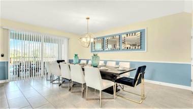 Champions Gate 8 Bedrooms Luxury Villa with Private Pool- 8819IC