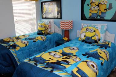 Crofton Springs- 4 bedroom pet friendly vacation home on a gated golf resort with a private pool and spa