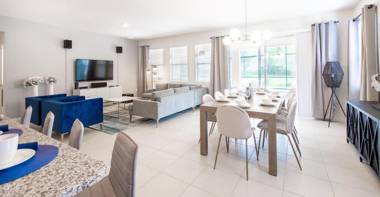 5268OBA-Solterra Resort