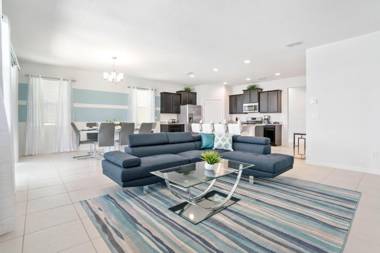 6082BOD-Solterra Resort